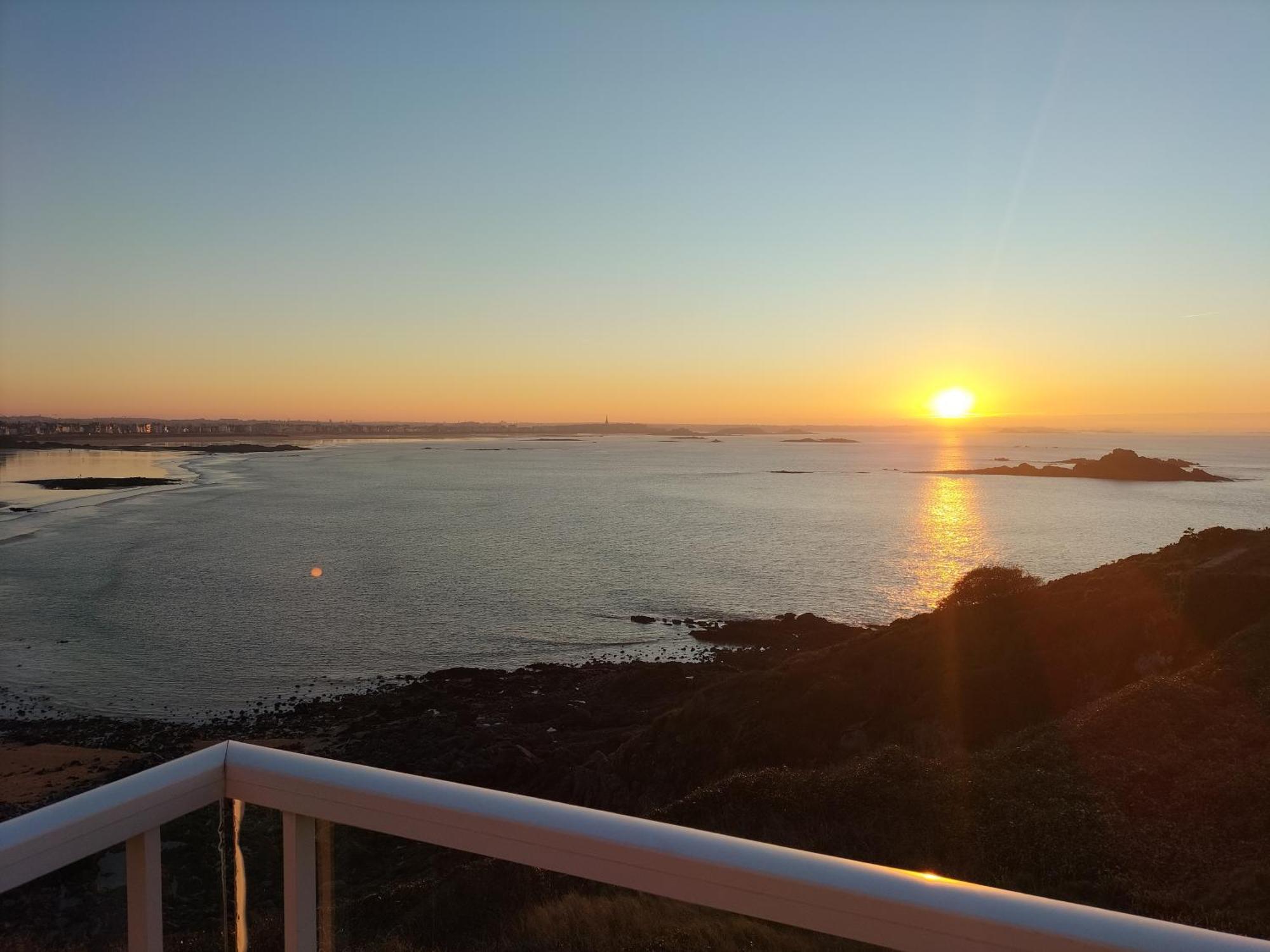 Le Cezembre - Vue 180 Baie St Malo Villa Saint-Malo Eksteriør billede